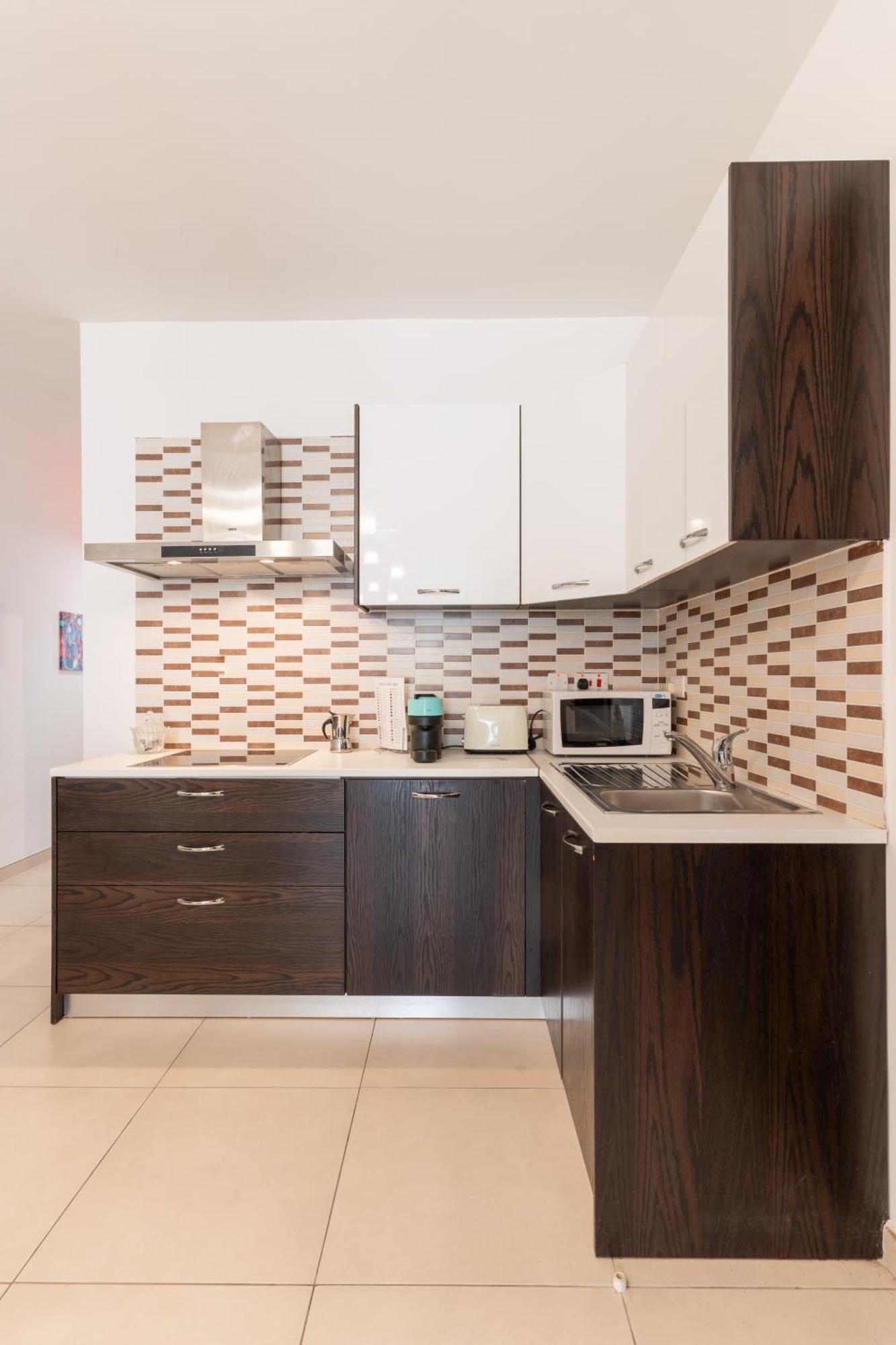 2 Bedroom In Central St Julians Prime Location In Paceville Apt 3 By Vaganza Saint Julian's Екстер'єр фото