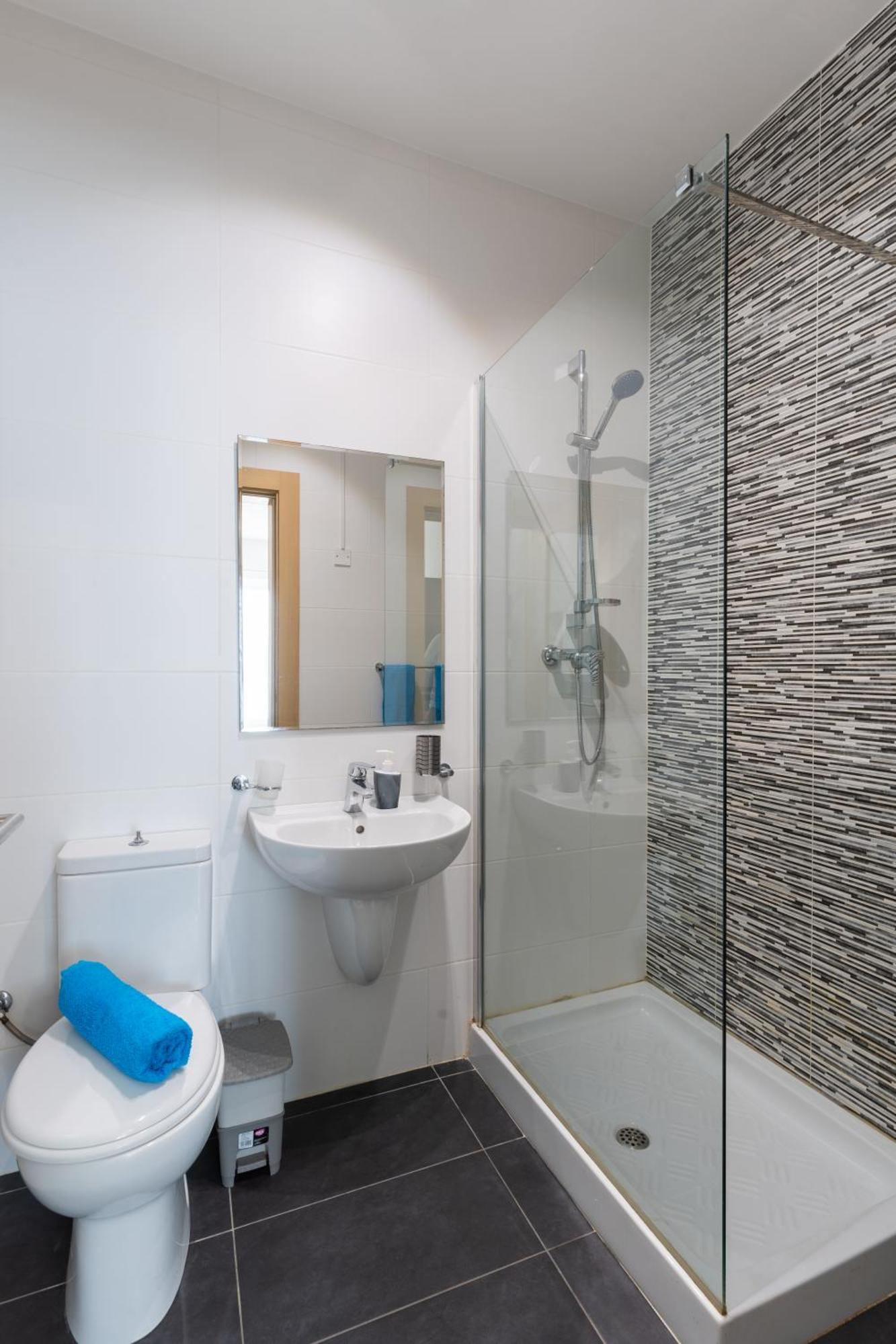2 Bedroom In Central St Julians Prime Location In Paceville Apt 3 By Vaganza Saint Julian's Екстер'єр фото