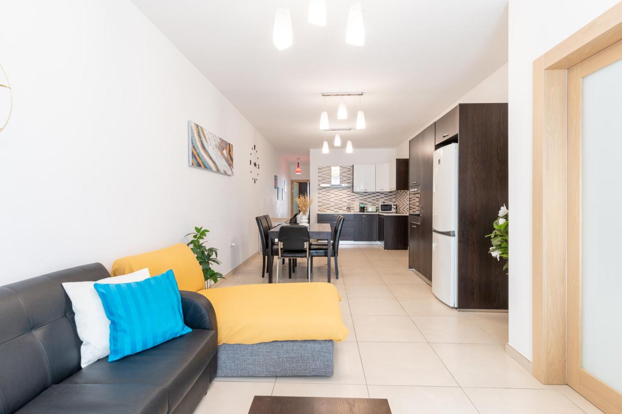 2 Bedroom In Central St Julians Prime Location In Paceville Apt 3 By Vaganza Saint Julian's Екстер'єр фото