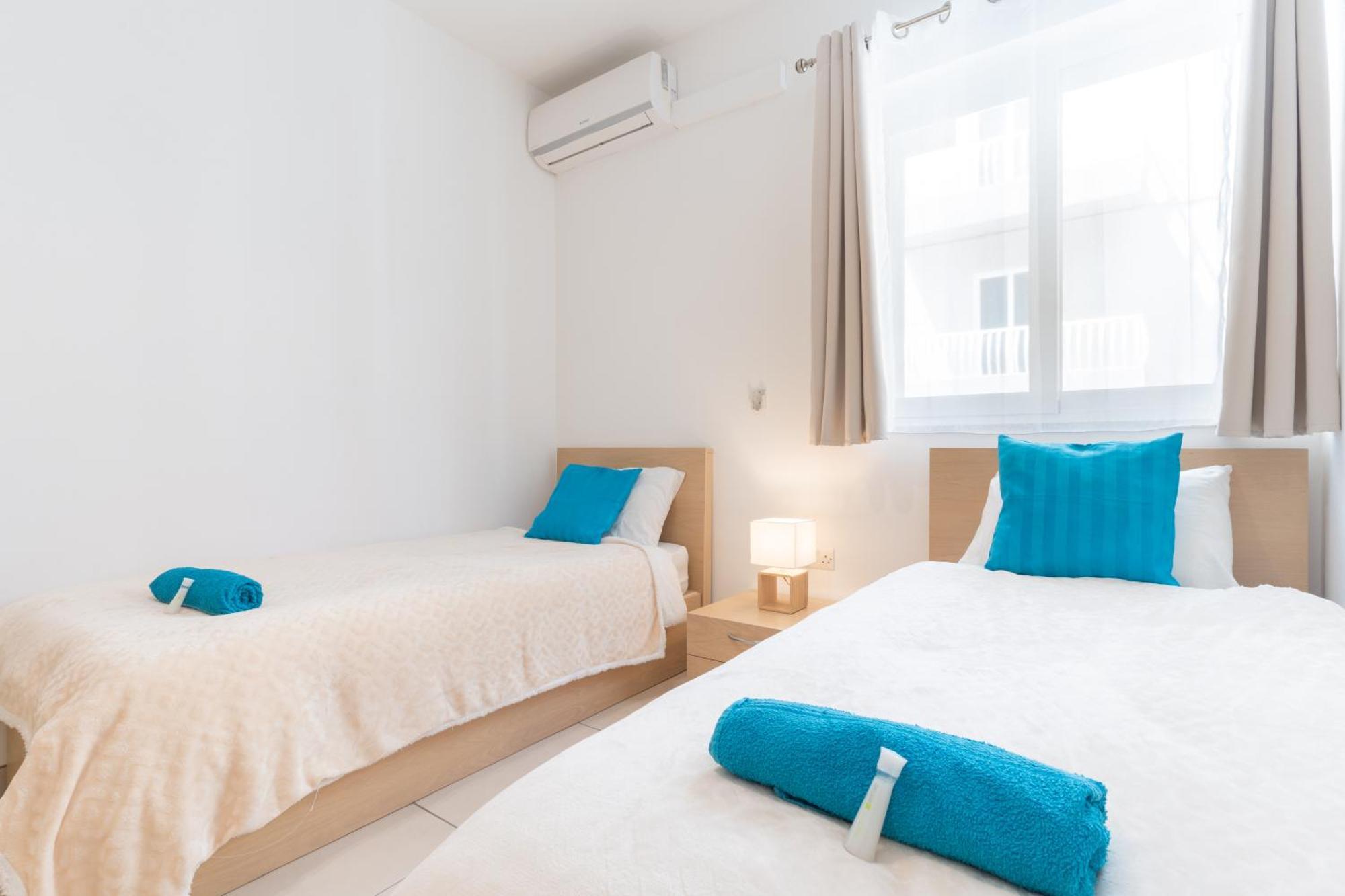 2 Bedroom In Central St Julians Prime Location In Paceville Apt 3 By Vaganza Saint Julian's Екстер'єр фото