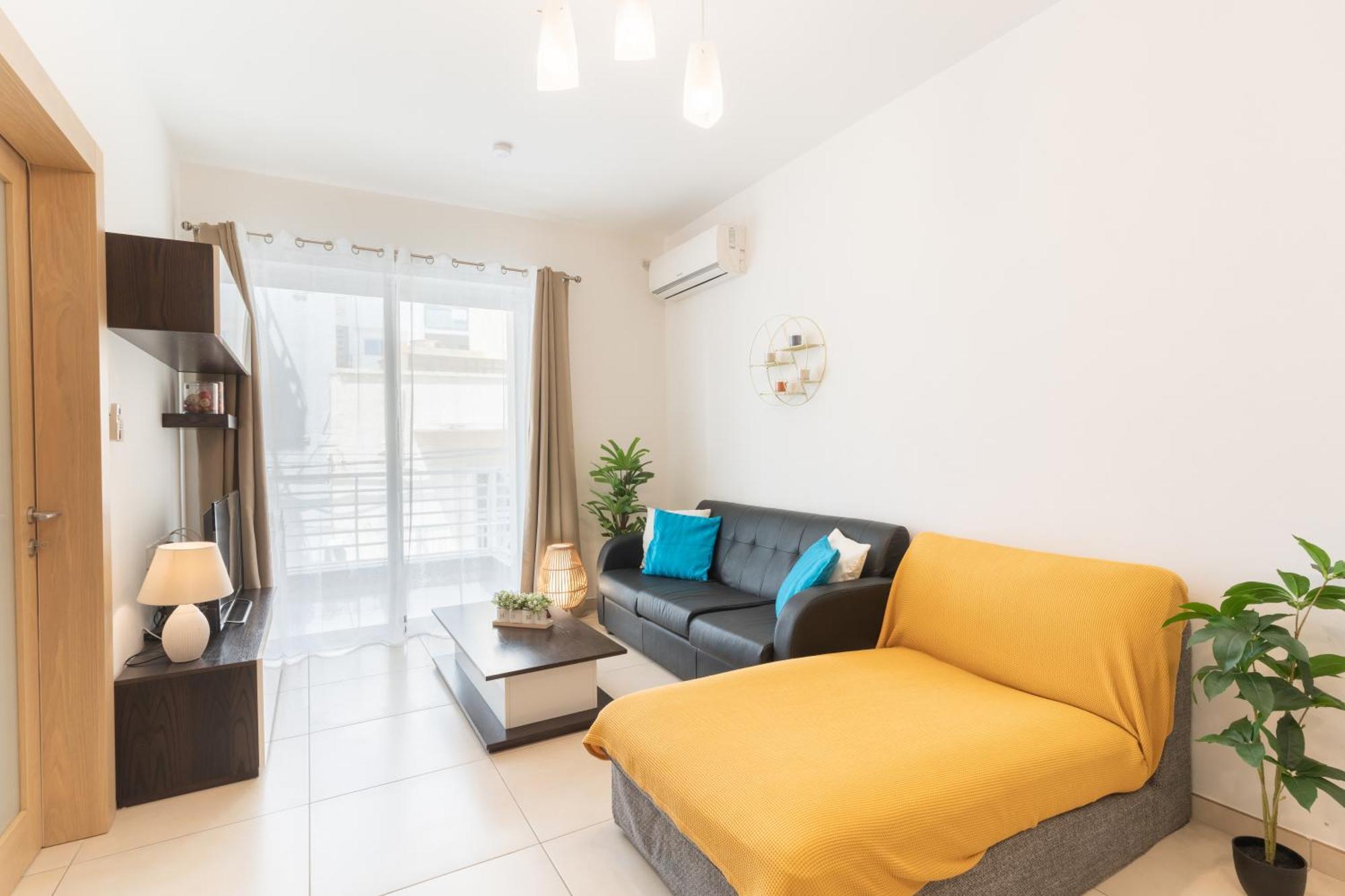 2 Bedroom In Central St Julians Prime Location In Paceville Apt 3 By Vaganza Saint Julian's Екстер'єр фото